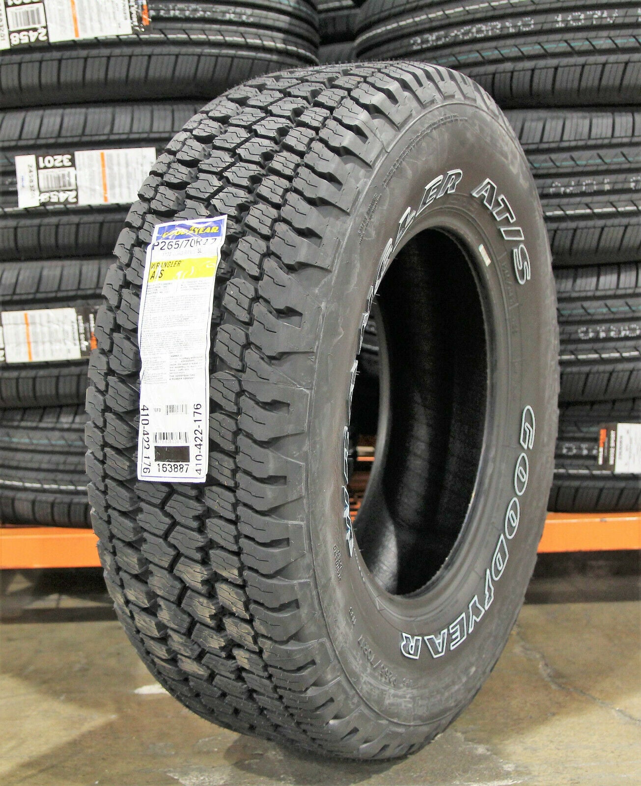 JLラングラー 純正スタッドレスタイヤ　goodyear 265/70r17 JLラングラーを冬装備へ。純正サイズ変更のスタッドレスタイヤをセット
