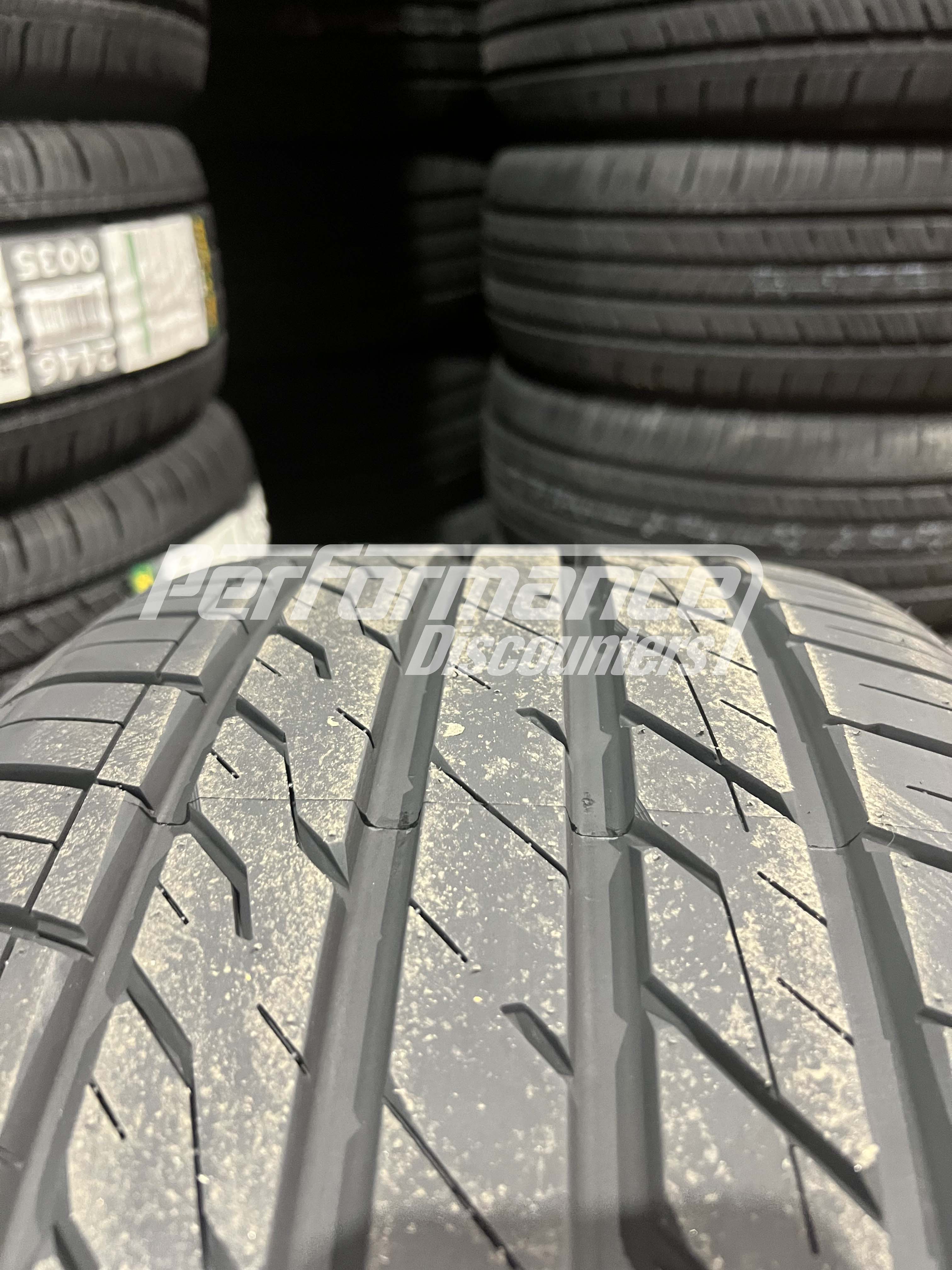 American Roadstar Sport A/S Tire(s) 255/35R18 94W SL BSW 255 35 18 2553518 - 0