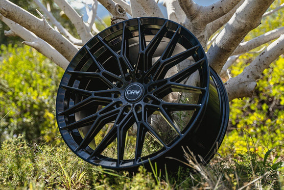 18x8 DRW Tuner D19 Gloss Black 5x100/114.3 ET38 wheel/rim