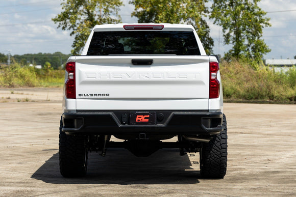 Rough Country 6" Lift Kit For Chevy Silverado GMC Sierra 1500 2WD 2019-2024