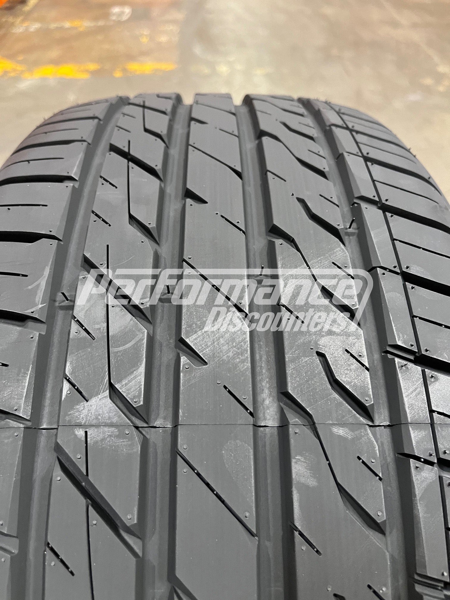 American Roadstar Sport AS Tire(s) 255/45R19 104W SL BSW 255 45 19 2554519