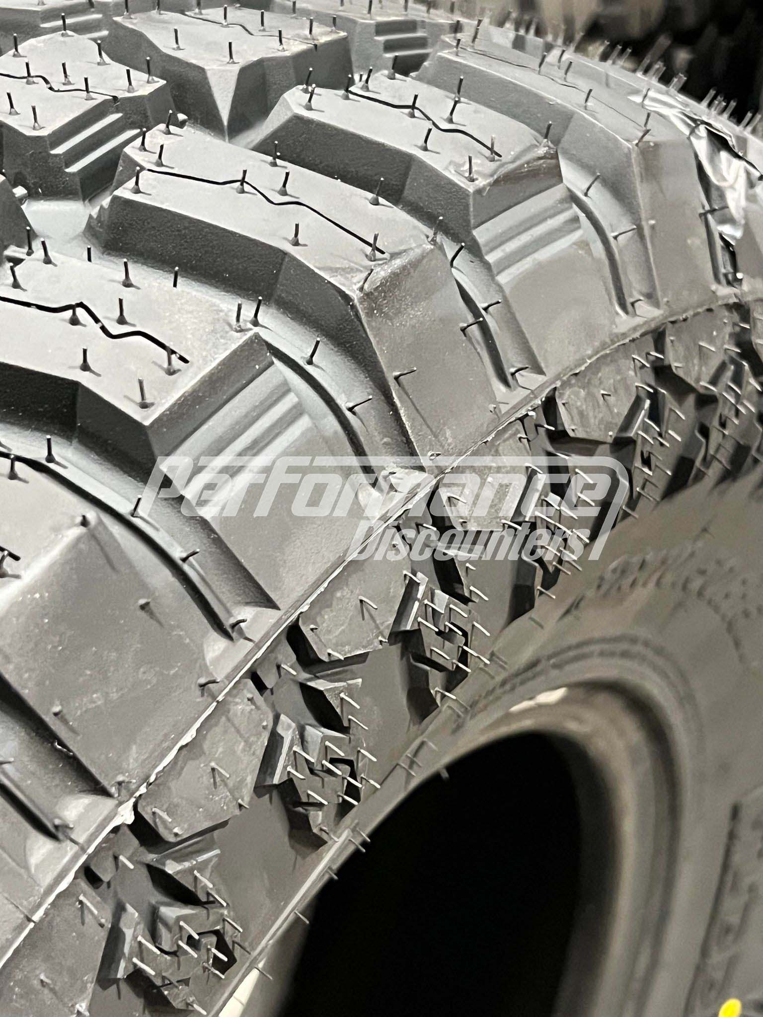 Mudder Trucker Hang Over M/T Mud Tire(s) 31X10.50R15 109Q LRC BSW 311050R15