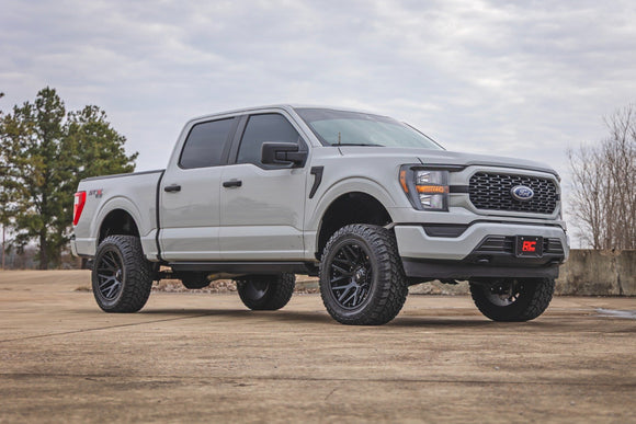 Rough Country 4" Bolt-On Lift Kit for Ford F-150 4WD 21-25