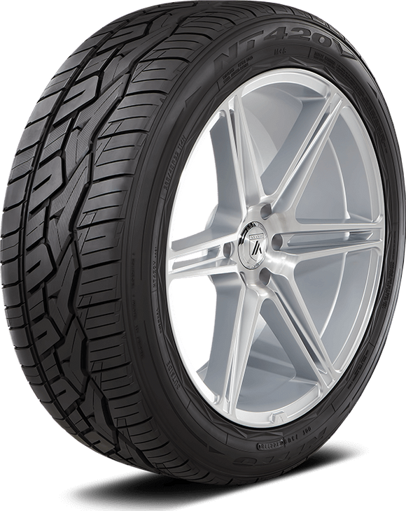 305/35R24 Nitto NT420V 112H BSW XL 305 35 24 305/35R24