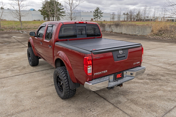Rough Country Hard Low Profile Bed Cover 5' Bed For Nissan Frontier 05-21