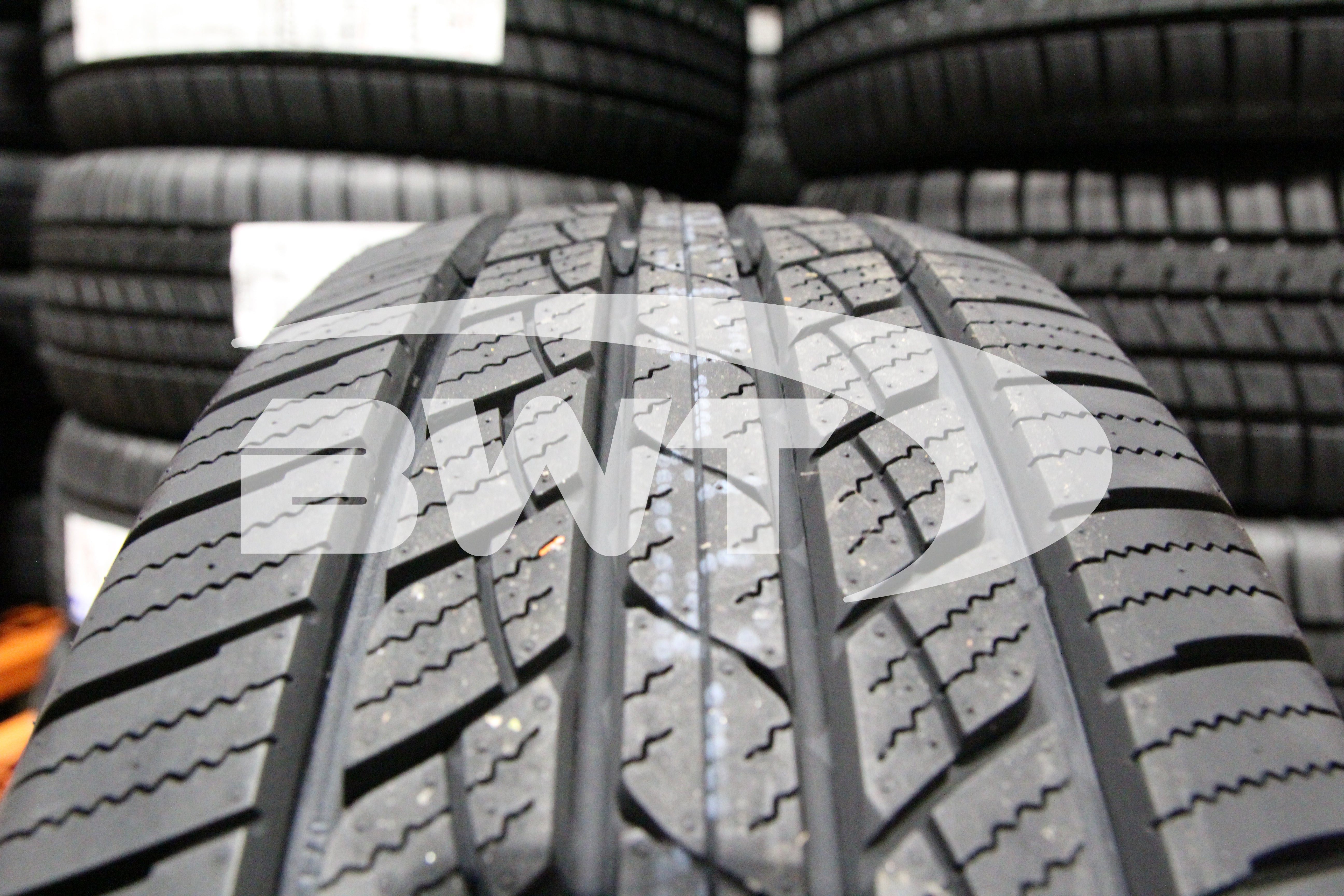 Westlake SU318 Tire(s) 225/60R17 99T BSW SL 225/60-17 60R 17 2256017 - 0