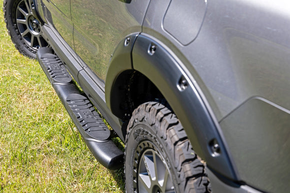 Oval Nerf Steps - Black - Ford Bronco Sport 4WD (2021-2023)