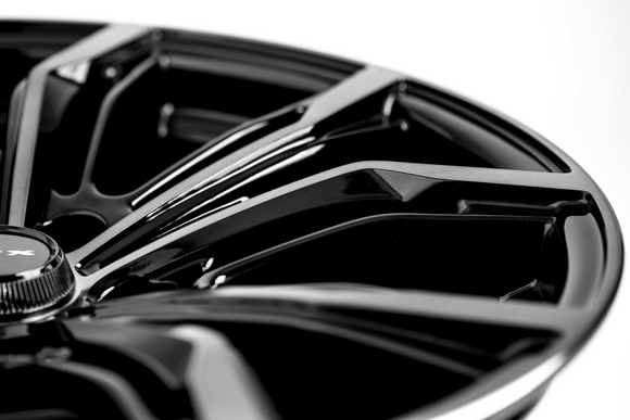 18x8 RTX Black Widow Black Machined Grey 5x120 ET35 wheel/rim