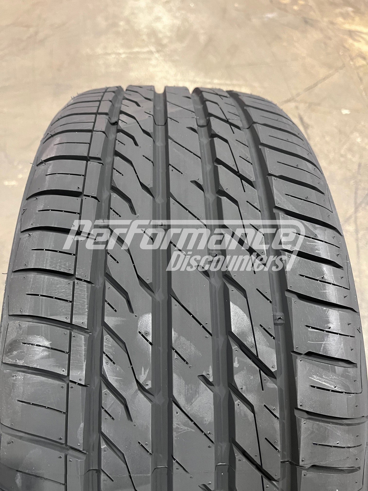 American Roadstar Sport A/S Tire(s) 225/35R20 93W SL BSW 225 35 20 2253520