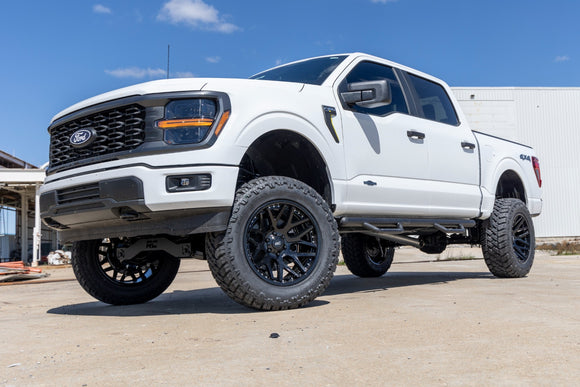 20x10 Rough Country 95 Series Gloss Black Machined Wheel 6x135 ET-19 CB4.173