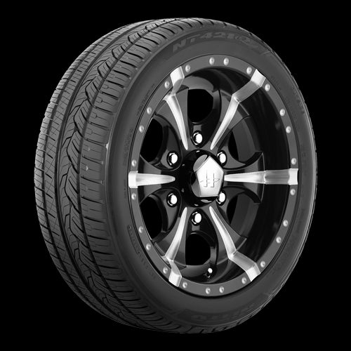 Nitto NT-421Q Tire 235/55R20 235/55-20 2355520
