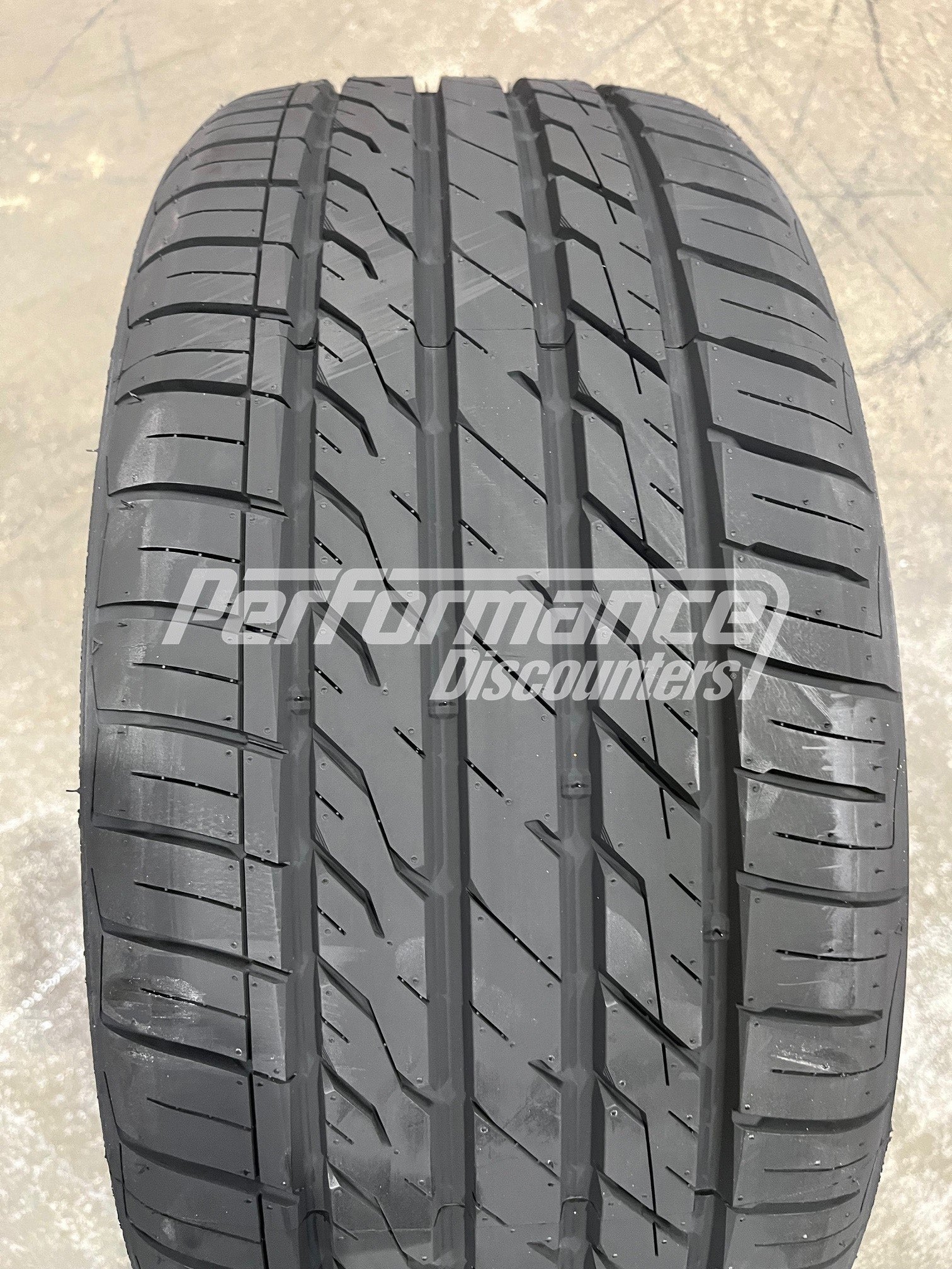 American Roadstar Sport A/S Tire(s) 225/35R20 93W SL BSW 225 35 20 2253520