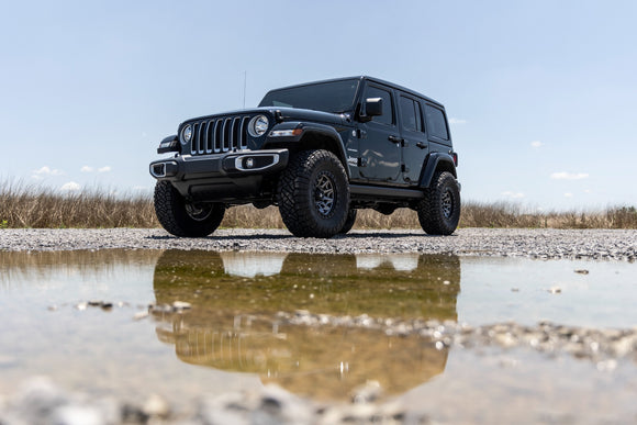 Rough Country 2.5" Lift Kit Coils For Jeep Wrangler Unlimited 4WD jee;