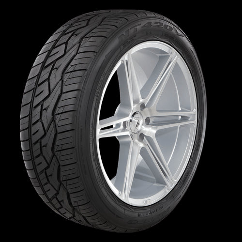 295/35R24 Nitto NT420V 110H BSW XL 295 35 24 295/35R24