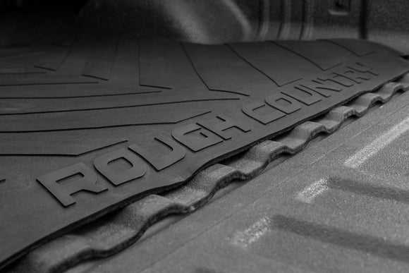 Rough Country Bed Mat 5' Bed RC Logo For Colorado Canyon 14-22