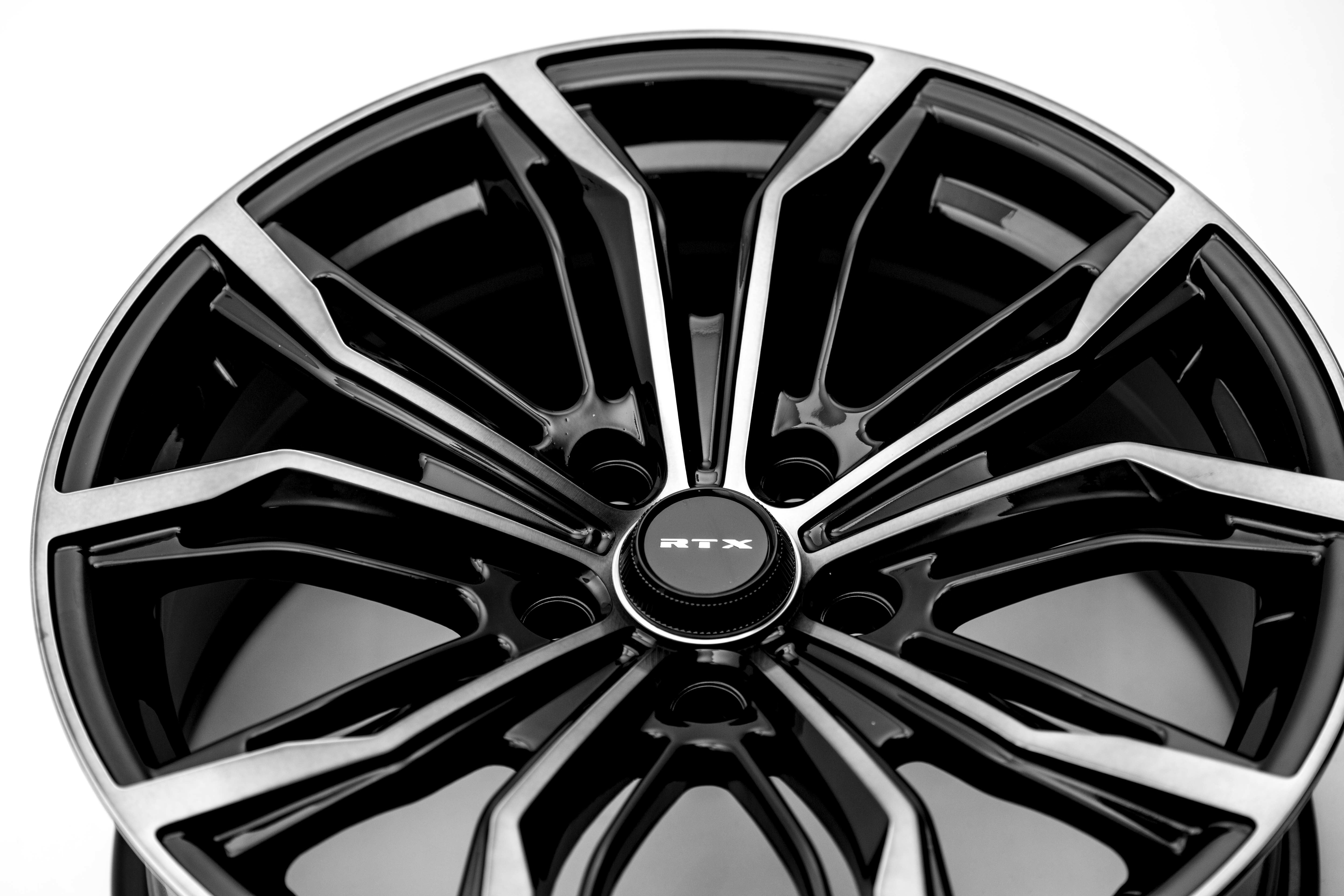 17x7.5 RTX Black Widow Black Machined Grey 5x114.3 ET42 wheel/rim