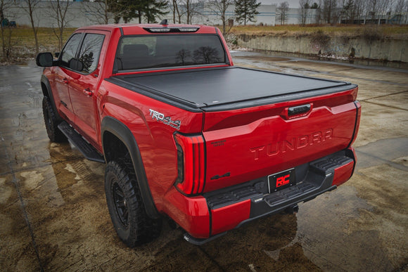 Rough Country Powered Retractable Bed Cover 5'7" Bed For Toyota Tundra 22-25