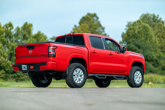 Rough Country 2.5" Leveling Kit Red For Nissan Frontier 05-23 Xterra 05-15