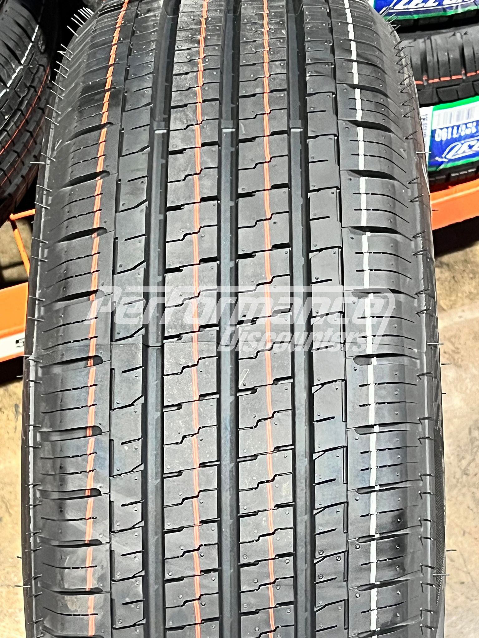 Haida HD737 Tire(s) 235/65R16 121Q LRE BSW 2356516