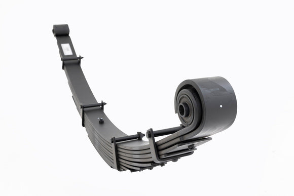 Rough Country Front Leaf Springs 8" LiftPair For Ford Super Duty 4WD 99-04