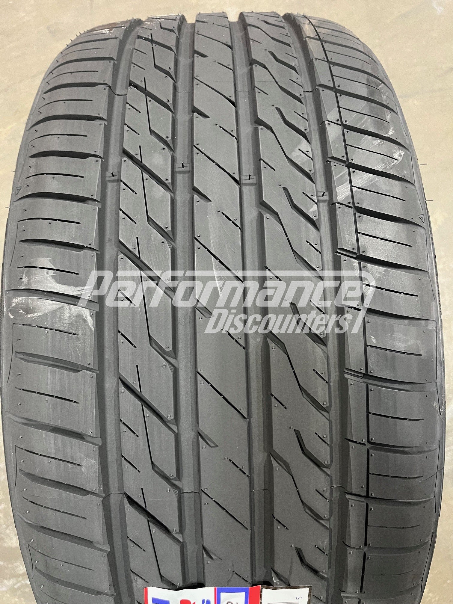 American Roadstar Sport AS Tire(s) 265/40R21 105Y XL BSW 265 40 21 2654021