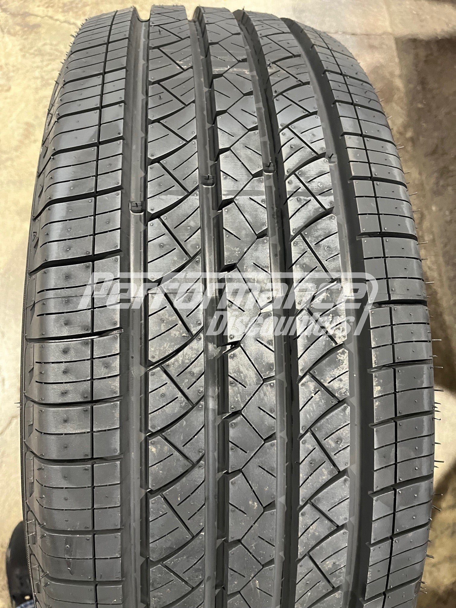 American Roadstar H/T Tire(s) 275/65R18 123S LRE BSW