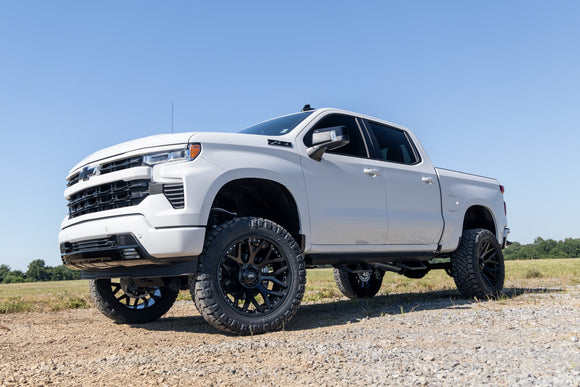 Rough Country 6" Lift Kit For Chevy Silverado 1500 4WD 2025