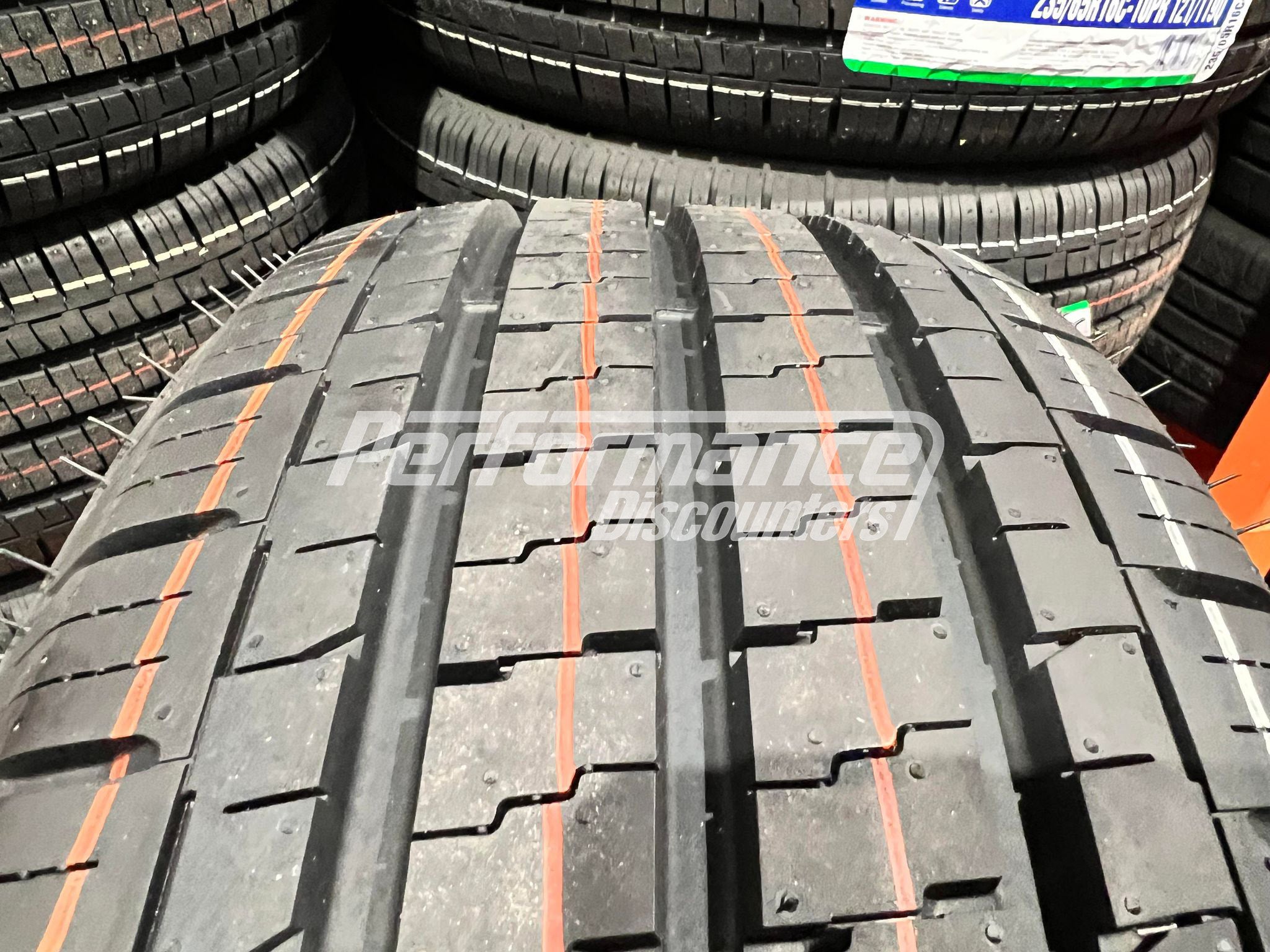 Haida HD737 Tire(s) 235/65R16 121Q LRE BSW 2356516