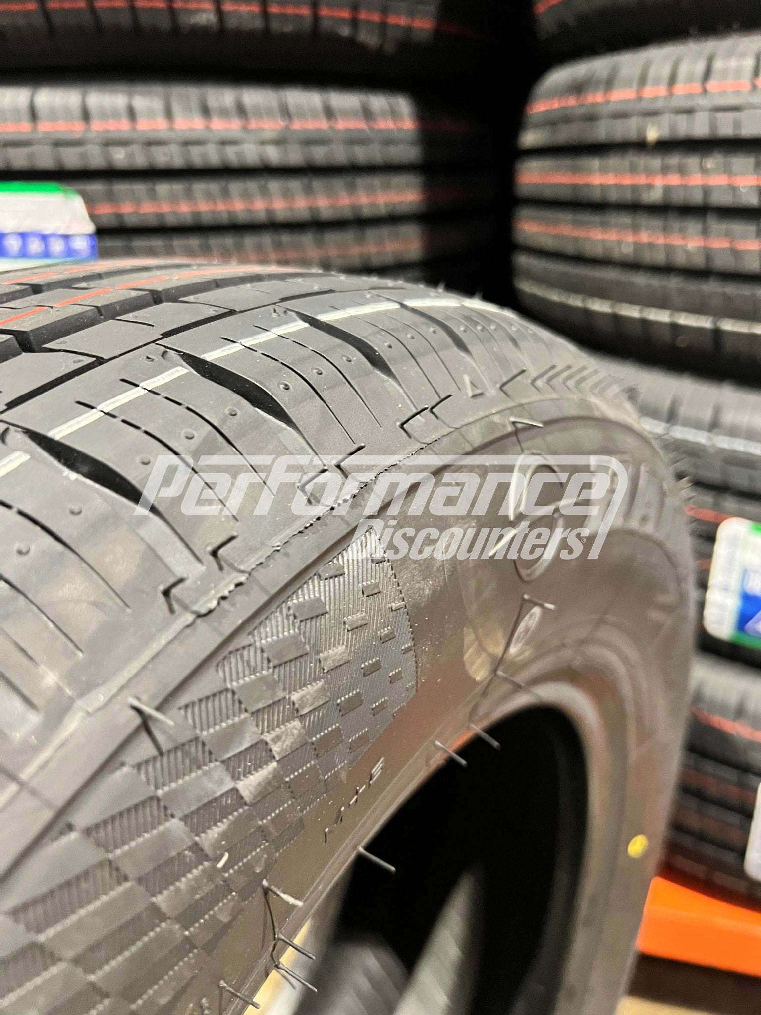 Haida HD737 Tire(s) 235/65R16 121Q LRE BSW 2356516