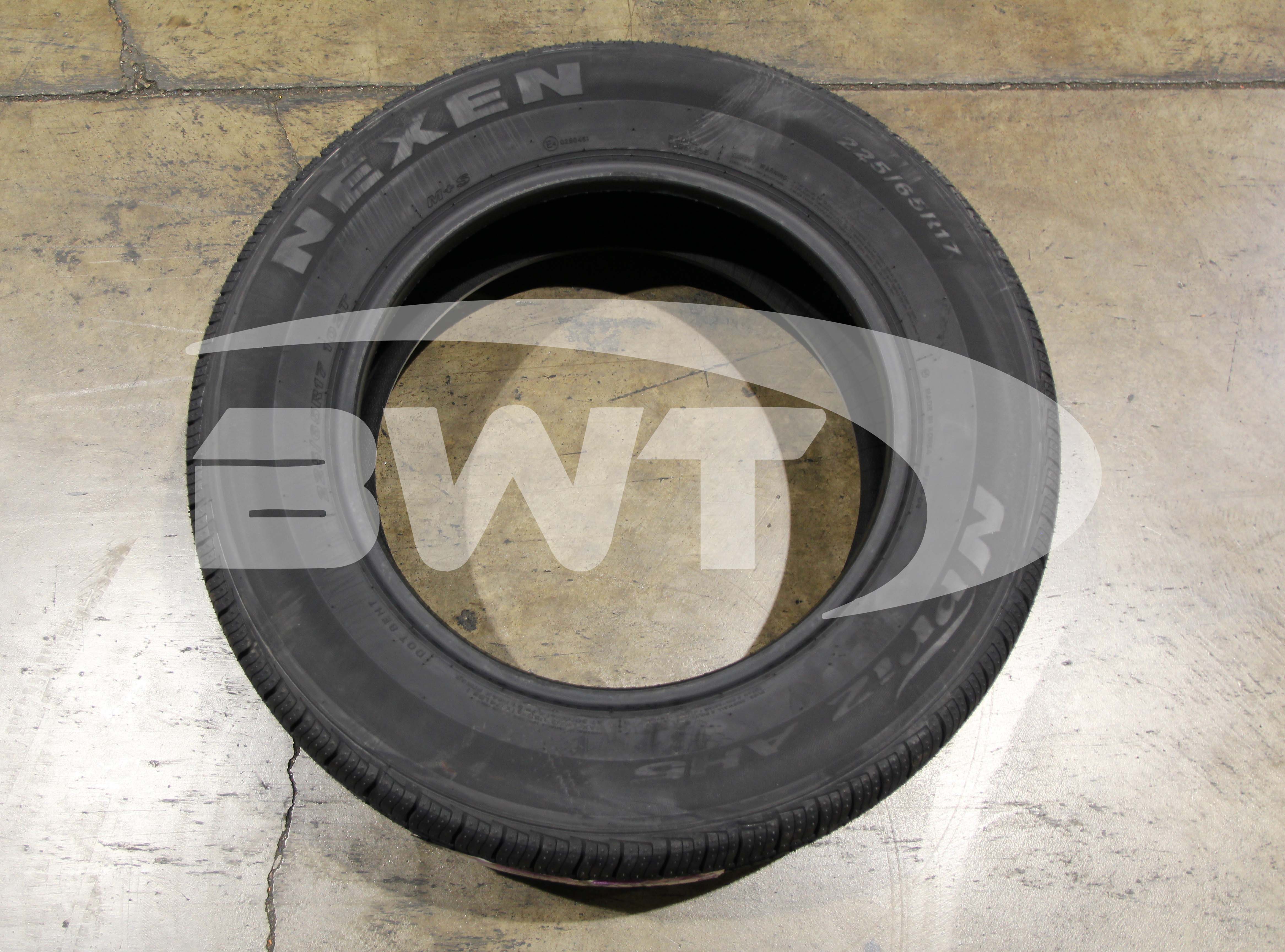 Nexen N Priz AH5 Tire(s) 225/65R17 102T SL 225/65-17 65R R17 2256517