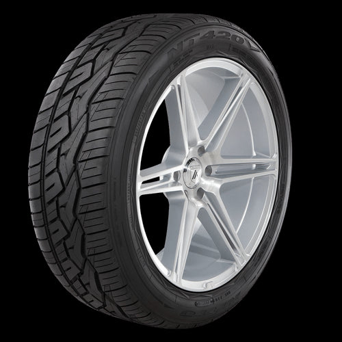 Nitto NT420V Tire 305/50R20 305/50-20 3055020 - 0