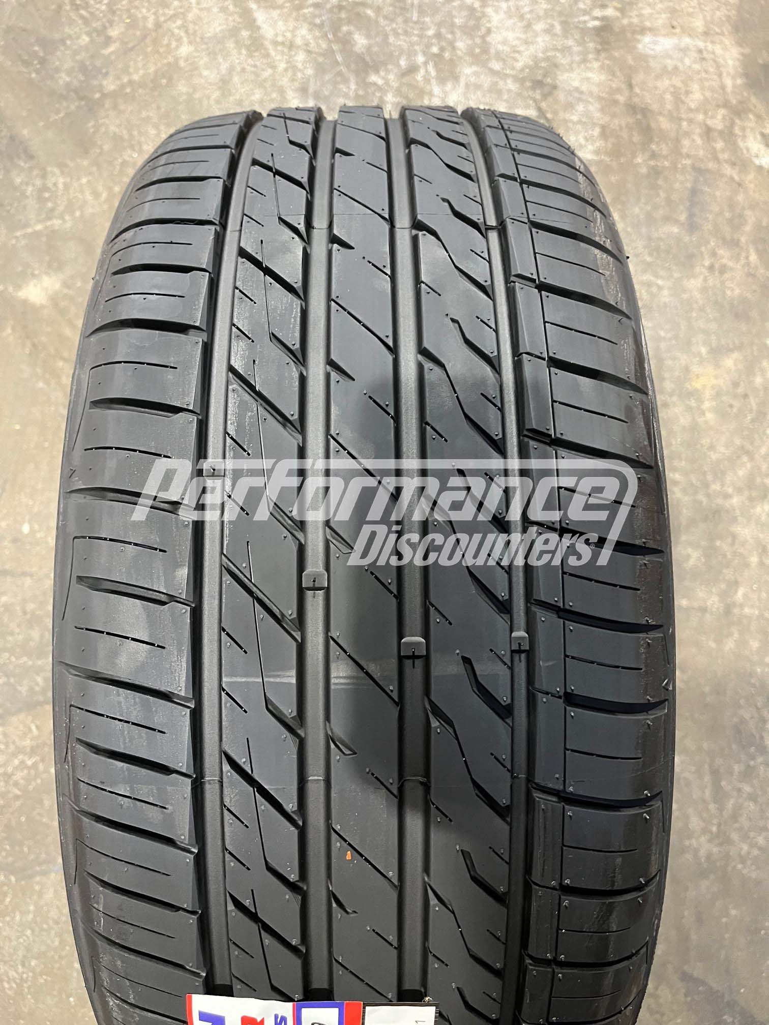 American Roadstar Sport A/S Tire(s) 245/40R20 99Y SL BSW 245 40 20 2454020