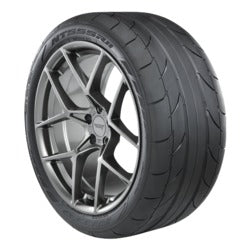 Nitto NT555RII Tire 285/40R18 96W BSW 2854018