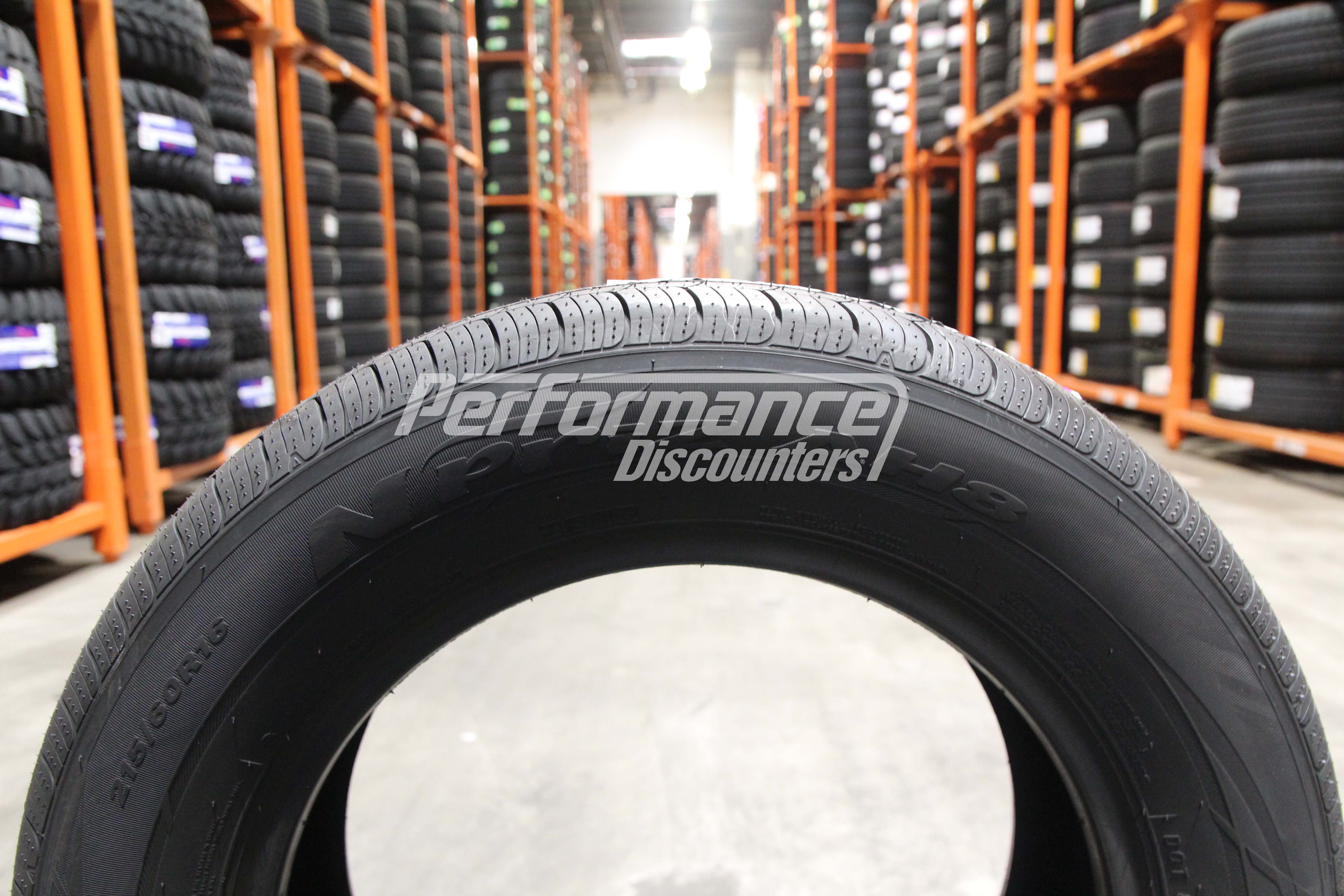 Nexen N Priz AH8 Tire(s) 215/60R16 95V SL 215/60-16 60R R16 2156016