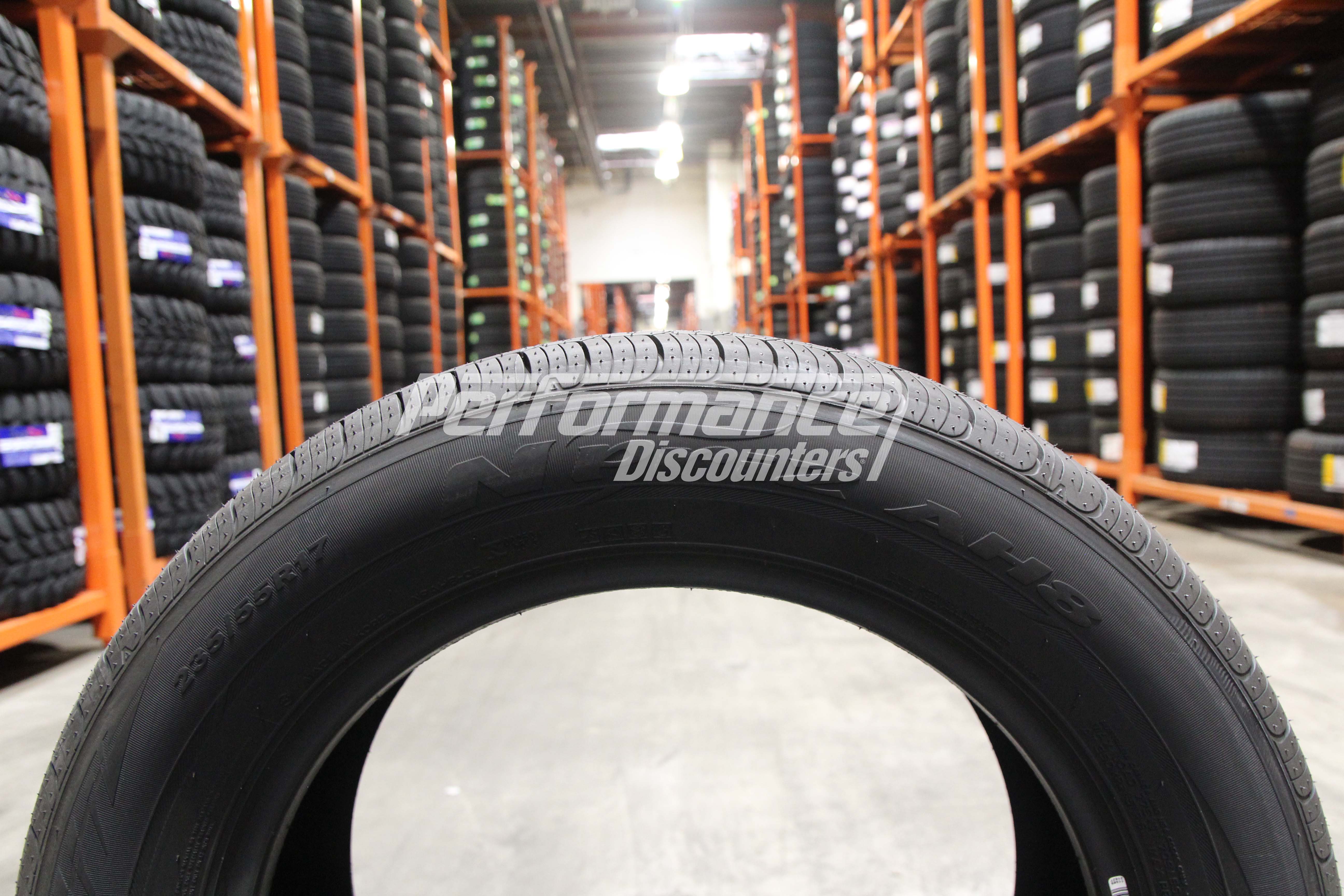 Nexen N Priz AH8 Tire(s) 235/55R17 99V SL 235/55-17 55R R17 2355517