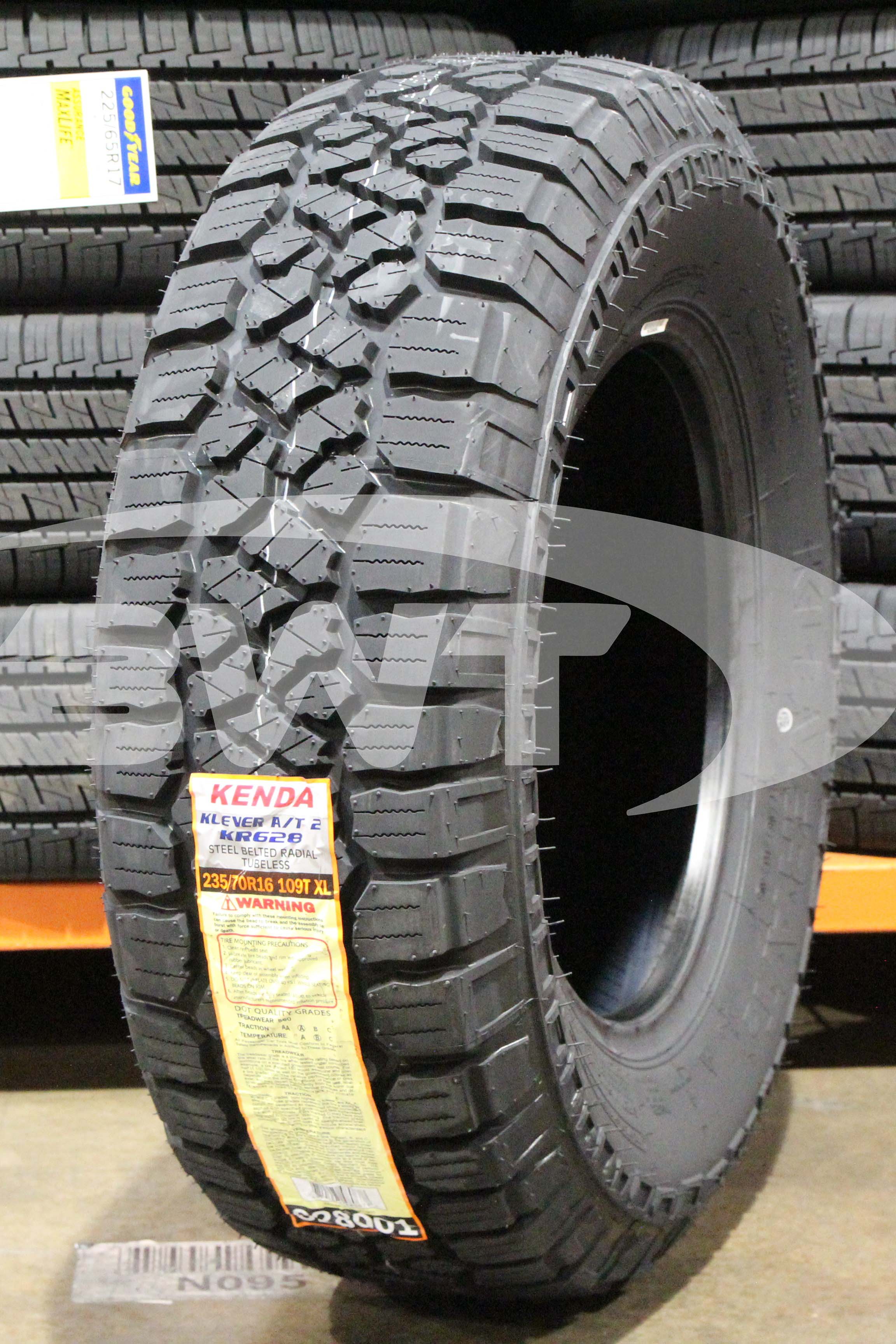 Kenda Klever A/T 2 Tire(s) 235/70R16 108T XL RBL 2357016