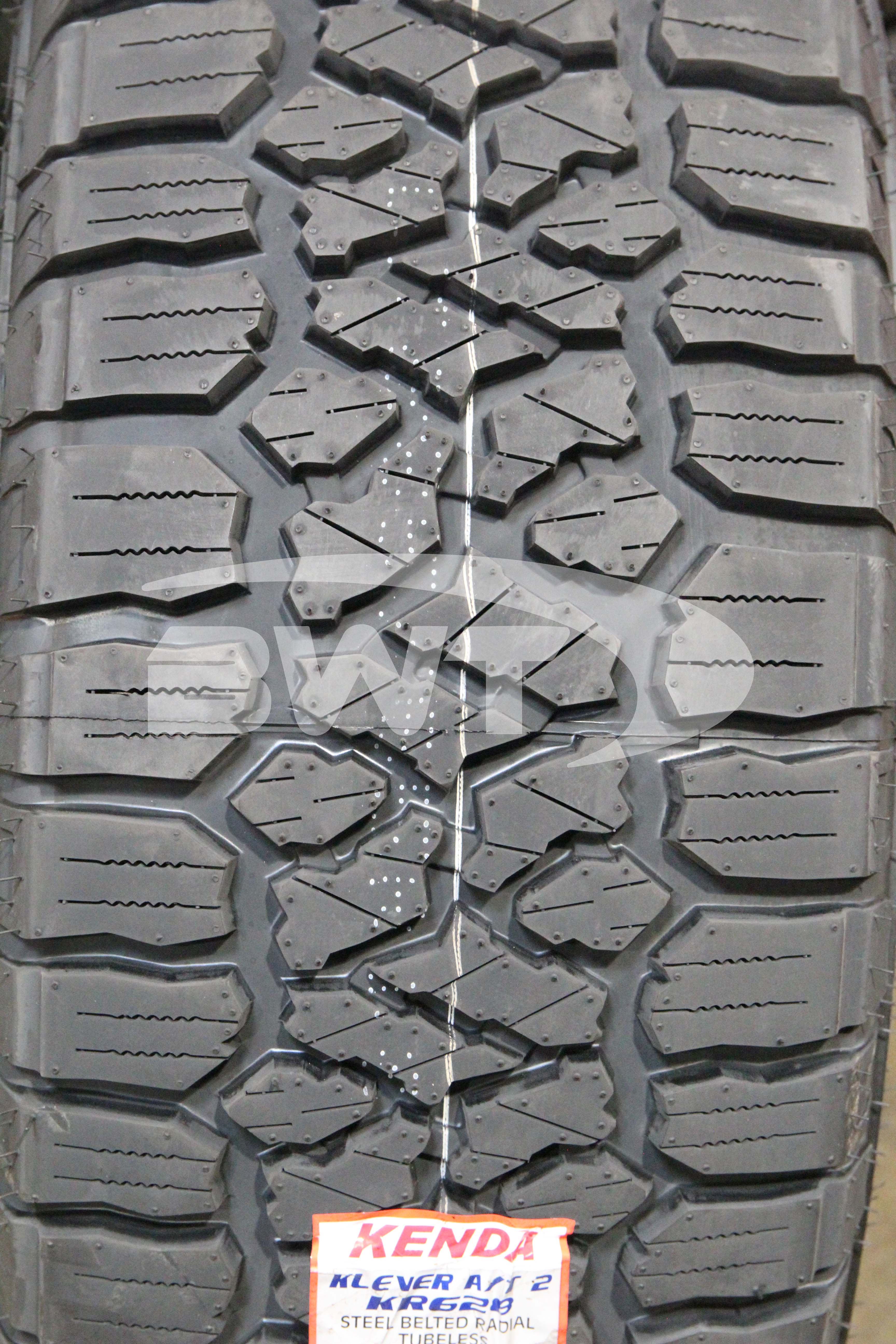 Kenda Klever A/T 2 Tire(s) 285/65R18 125S LRE RBL 2856518 - 0