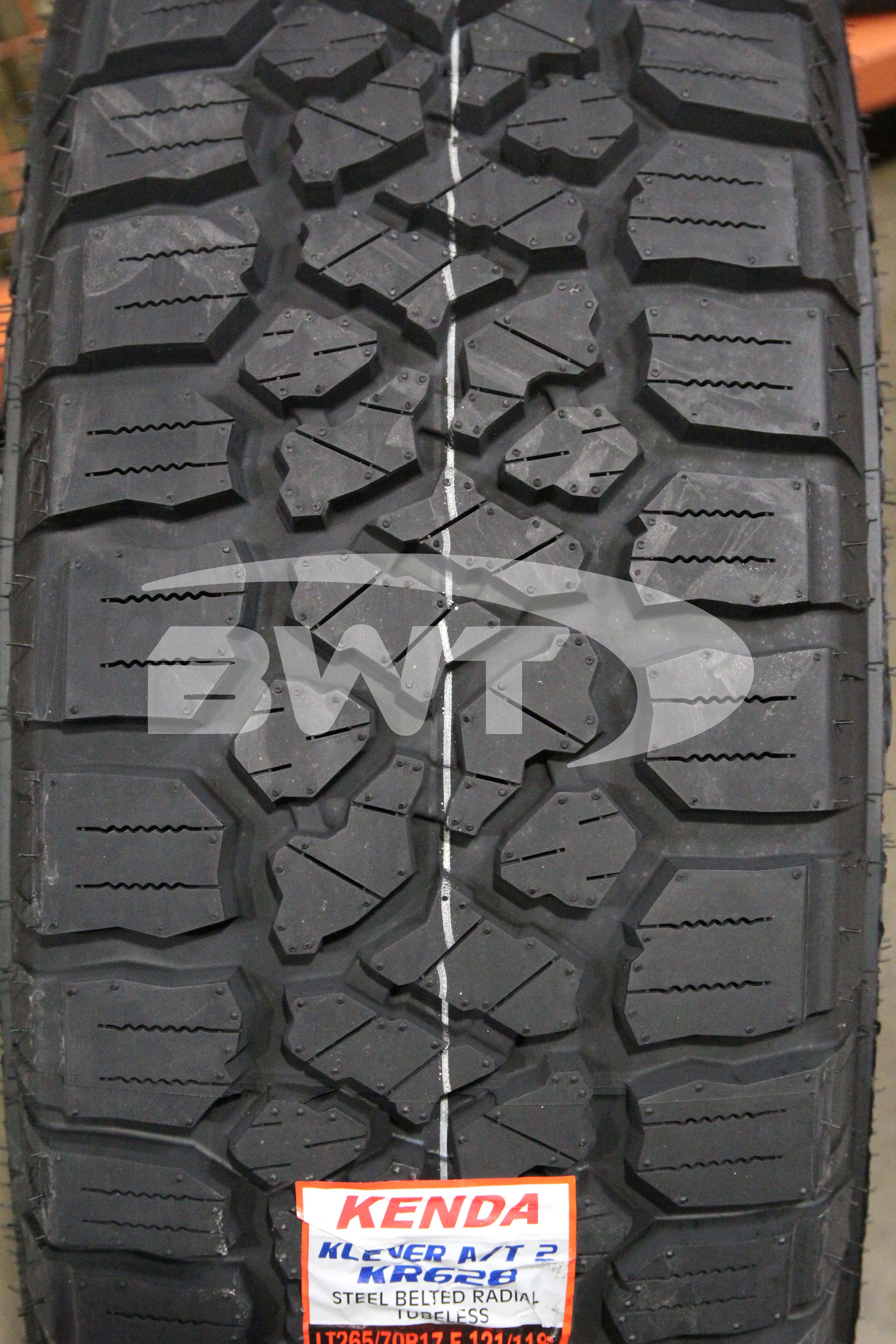 Kenda Klever A/T 2 Tire(s) 265/70R17 121S LRE RBL 2657017 - 0