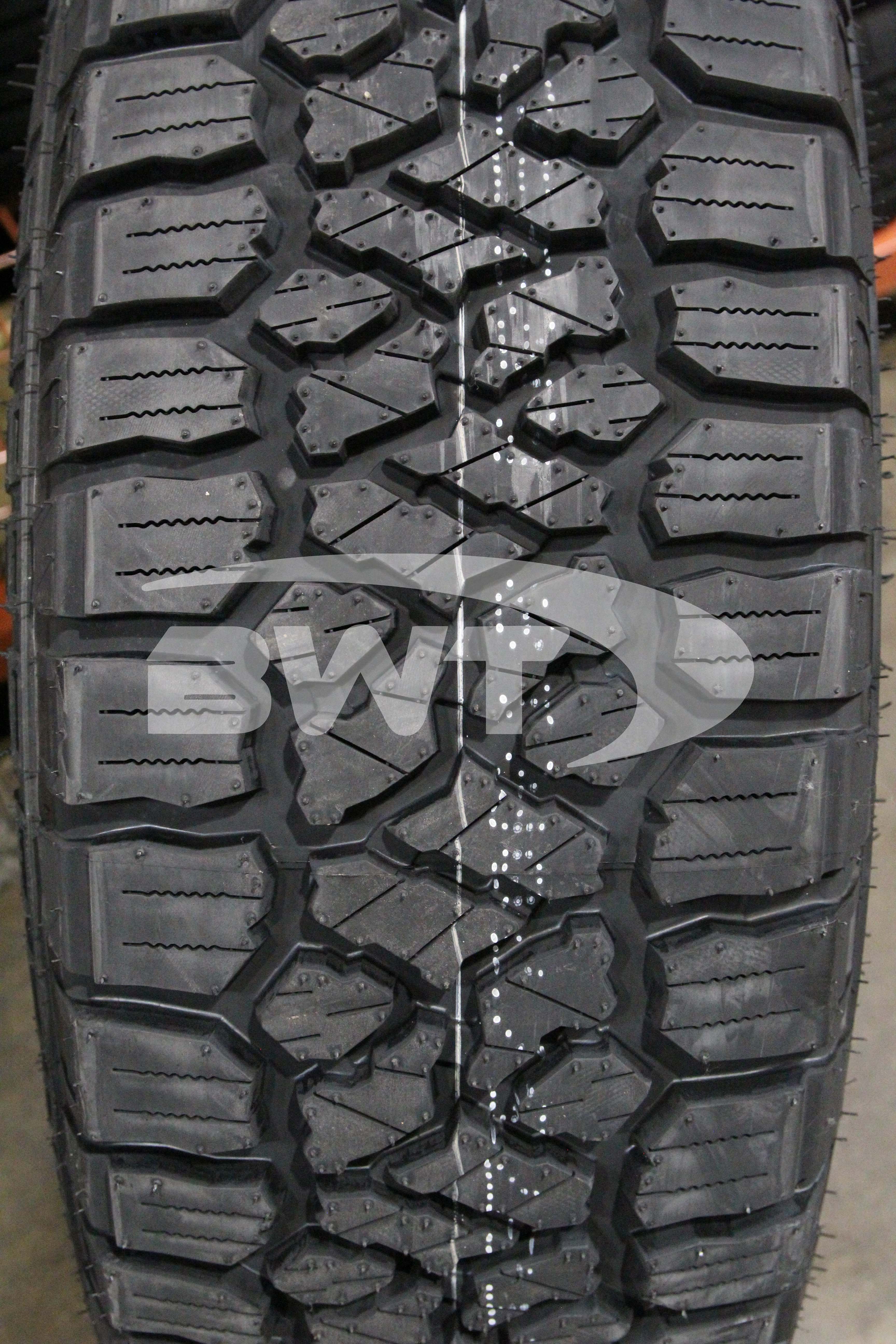 Kenda Klever A/T 2 Tire(s) 275/70R18 125S LRE RBL 2757018 - 0